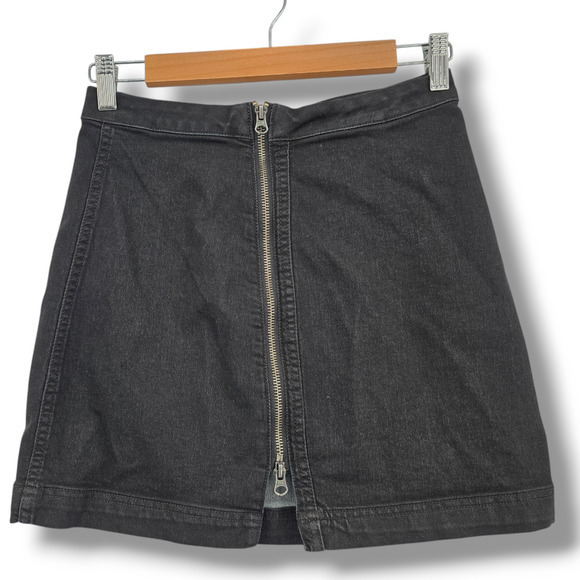 Free People Women's This Way Or That Way Front Zipper Denim Mini Skirt Small - Picture 3 of 12
